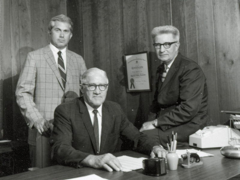 old-corporate-photos3 old-corporate-photos3
